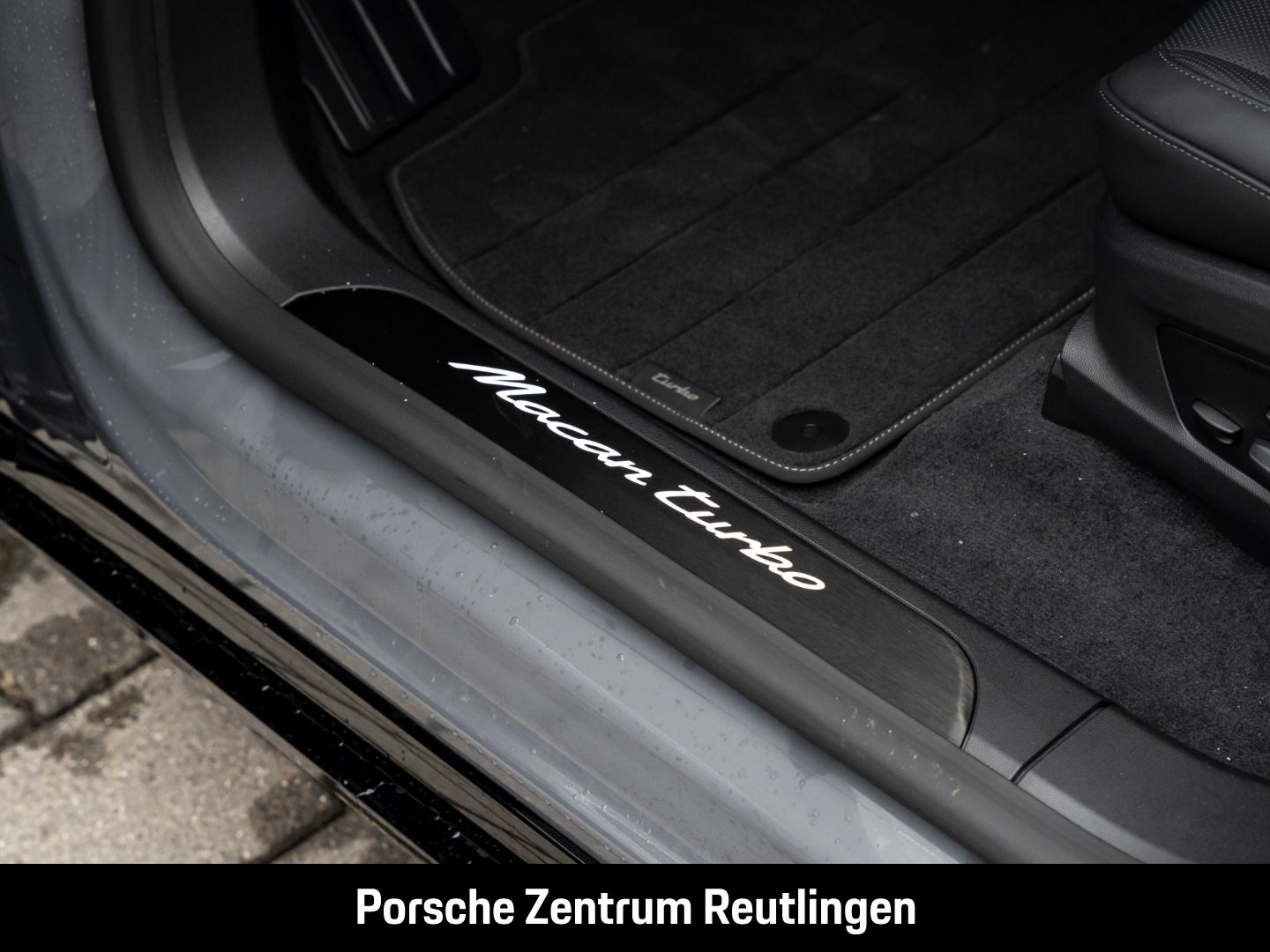 Porsche Macan Turbo Burmester Luftfederung InnoDrive LED