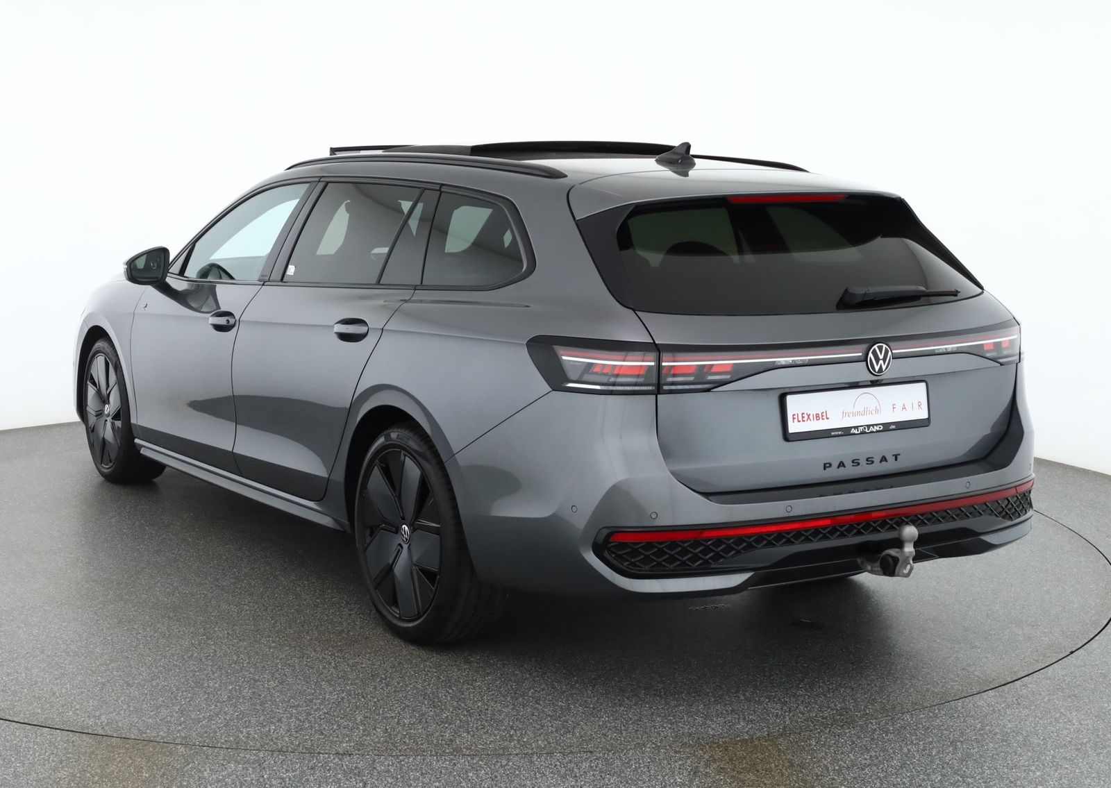 Volkswagen Passat Variant R-Line 2.0 TSI DSG Matrix Pano AH