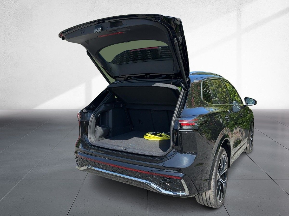 Volkswagen Tiguan R-Line 1,5 eHybrid DSG *AHZV PANO LEDER*