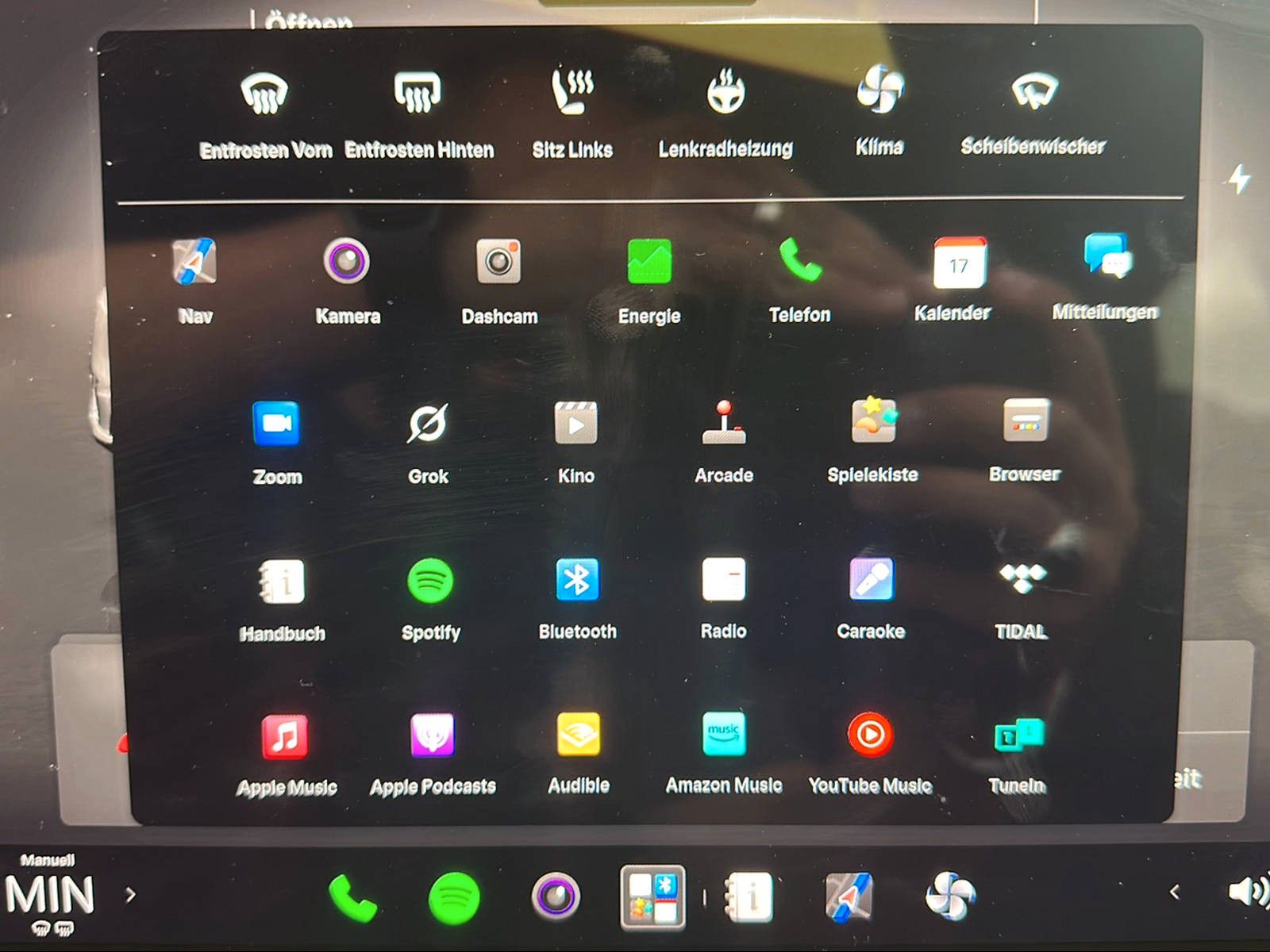 Tesla Model Y Long Range AWD | Autopilot | Pano | AHK