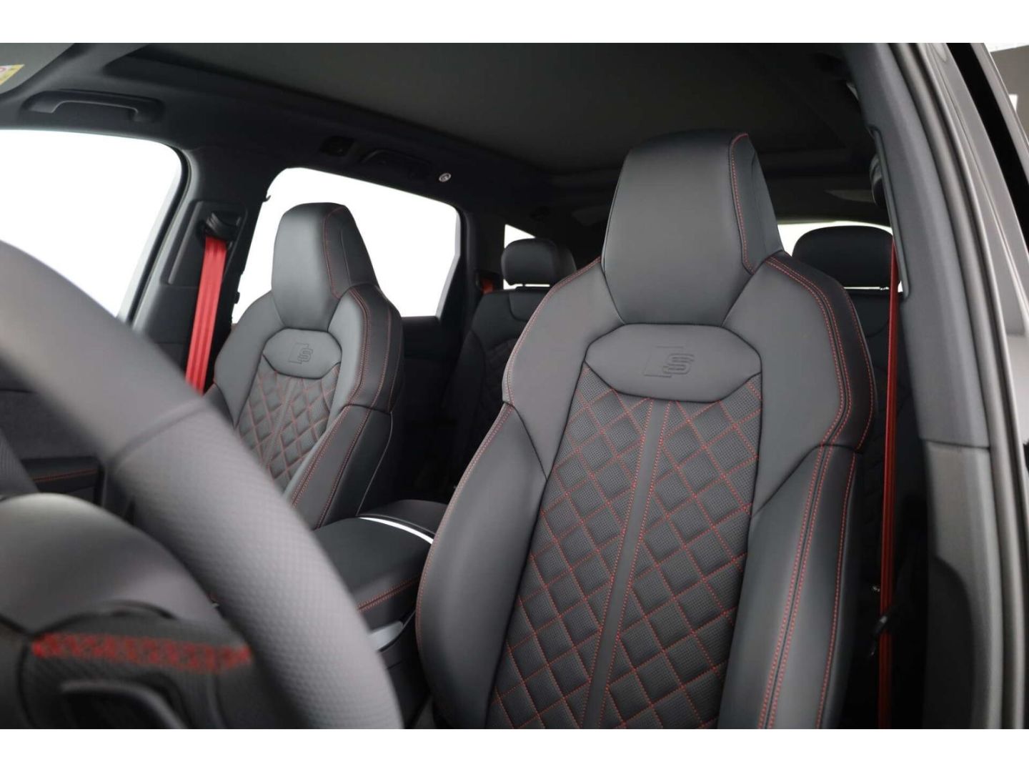 Audi Q7 50 TDI quattro S line LP: 122.810,- /B&O Prem