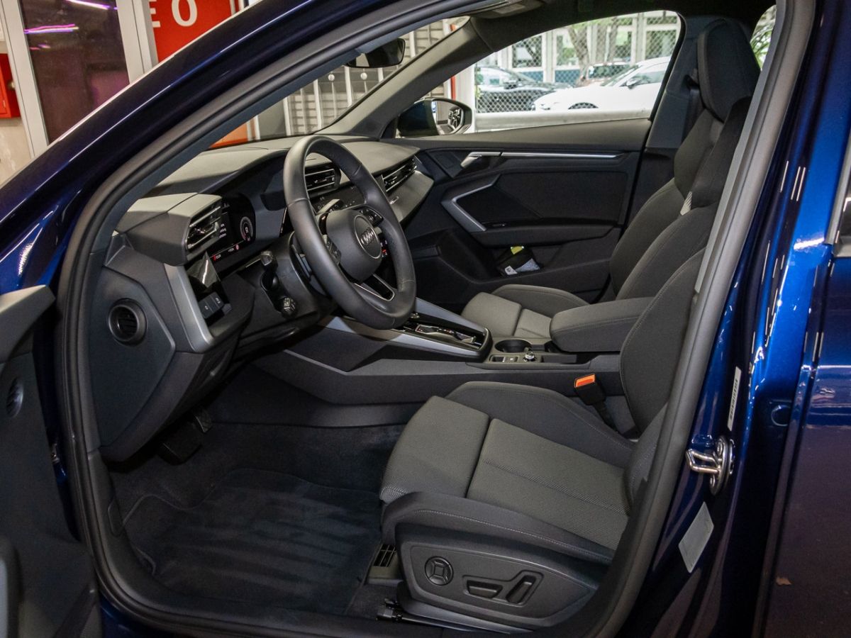 Audi A3 Limousine advanced 30 TFSI S tronic - Samsaru's Car Outlet