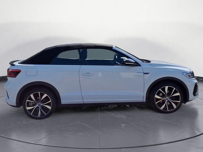 Volkswagen T-Roc R-Line 1.5 TSI DSG - Samsaru's Car Outlet