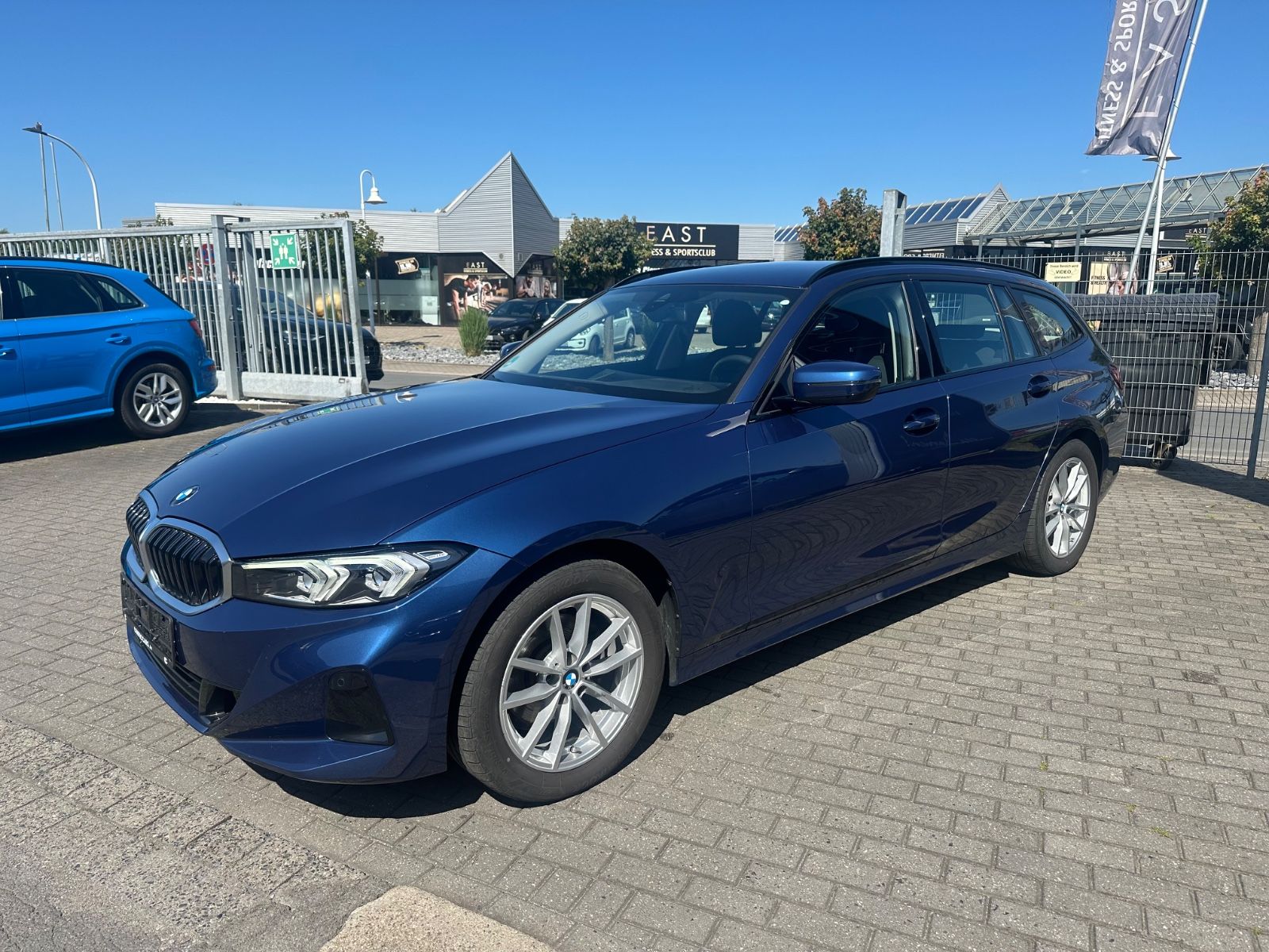 BMW 320 d Touring - Samsaru's Car Outlet