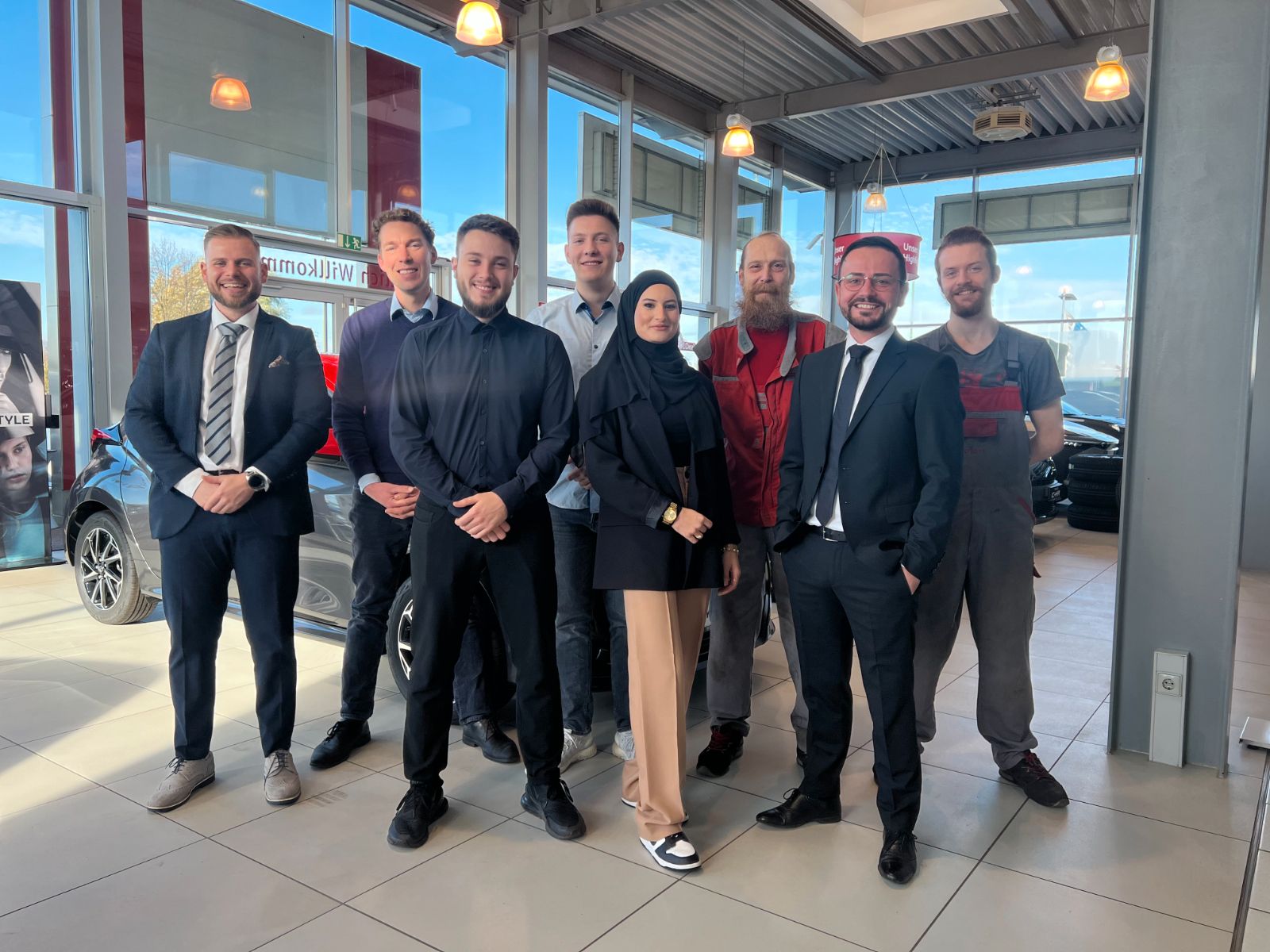 Toyota Yaris Cross Cross Hybrid Team D *ALLE PAKETE*