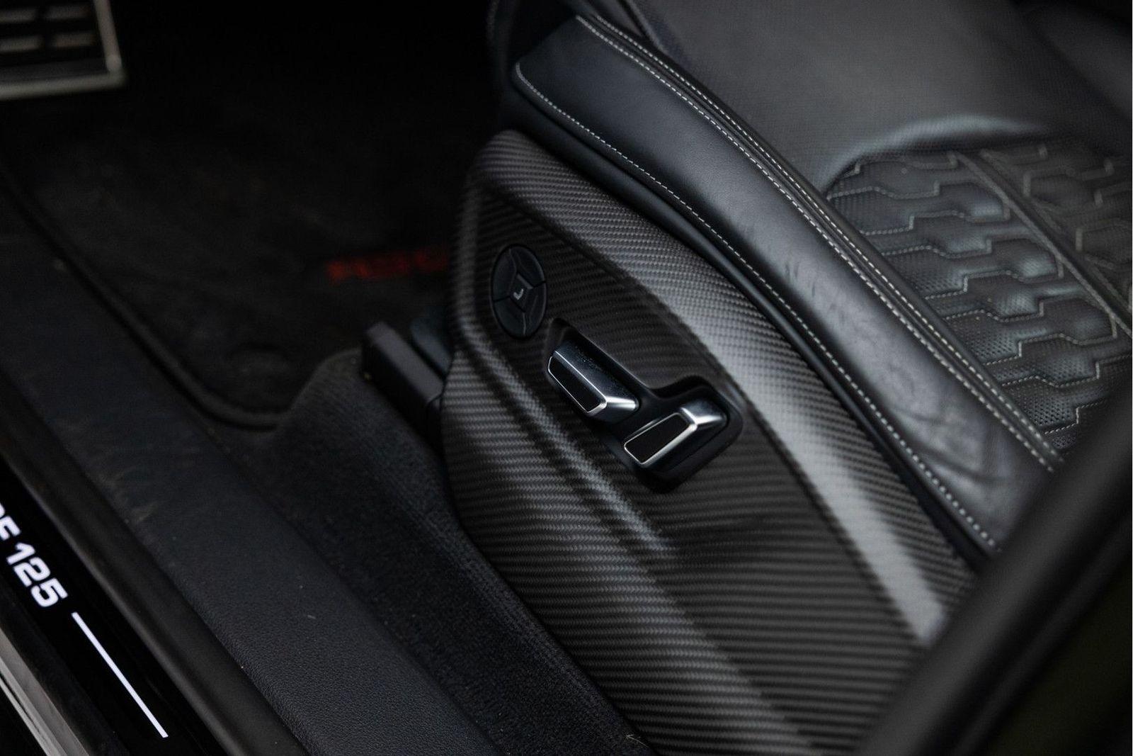 Audi RSQ8 4.0 TFSI 760 PK ABT Legacy Edition 1/125 |