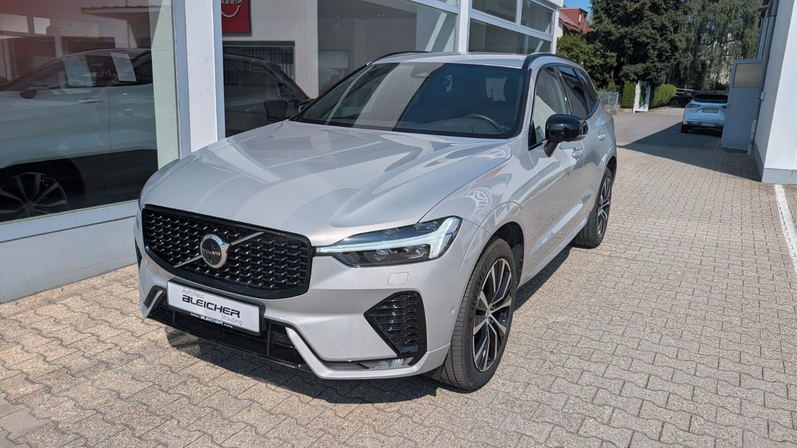 Volvo XC 60 B4 Plus Dark AWD | Standheitzung