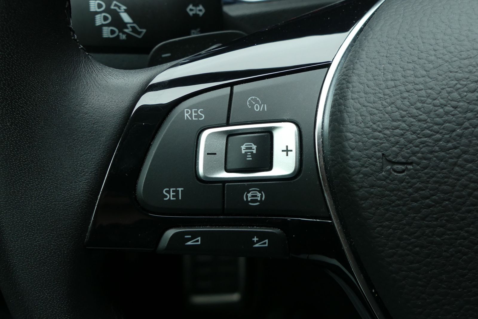 Volkswagen T-Roc United 1.5TSI - Samsaru's Car Outlet