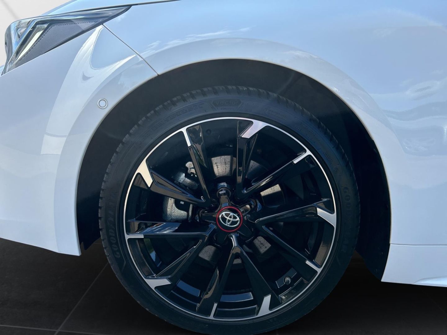 Toyota Corolla 2.0 Hybrid GR Sport - Samsaru's Car Outlet
