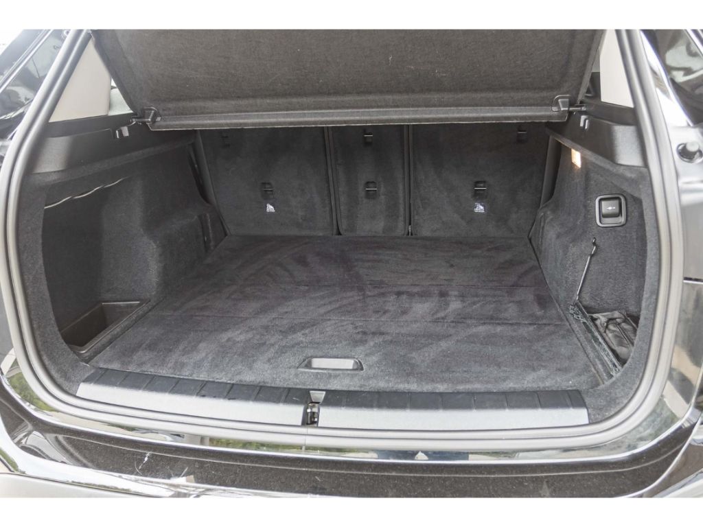 BMW X1 18d - Samsaru's Car Outlet