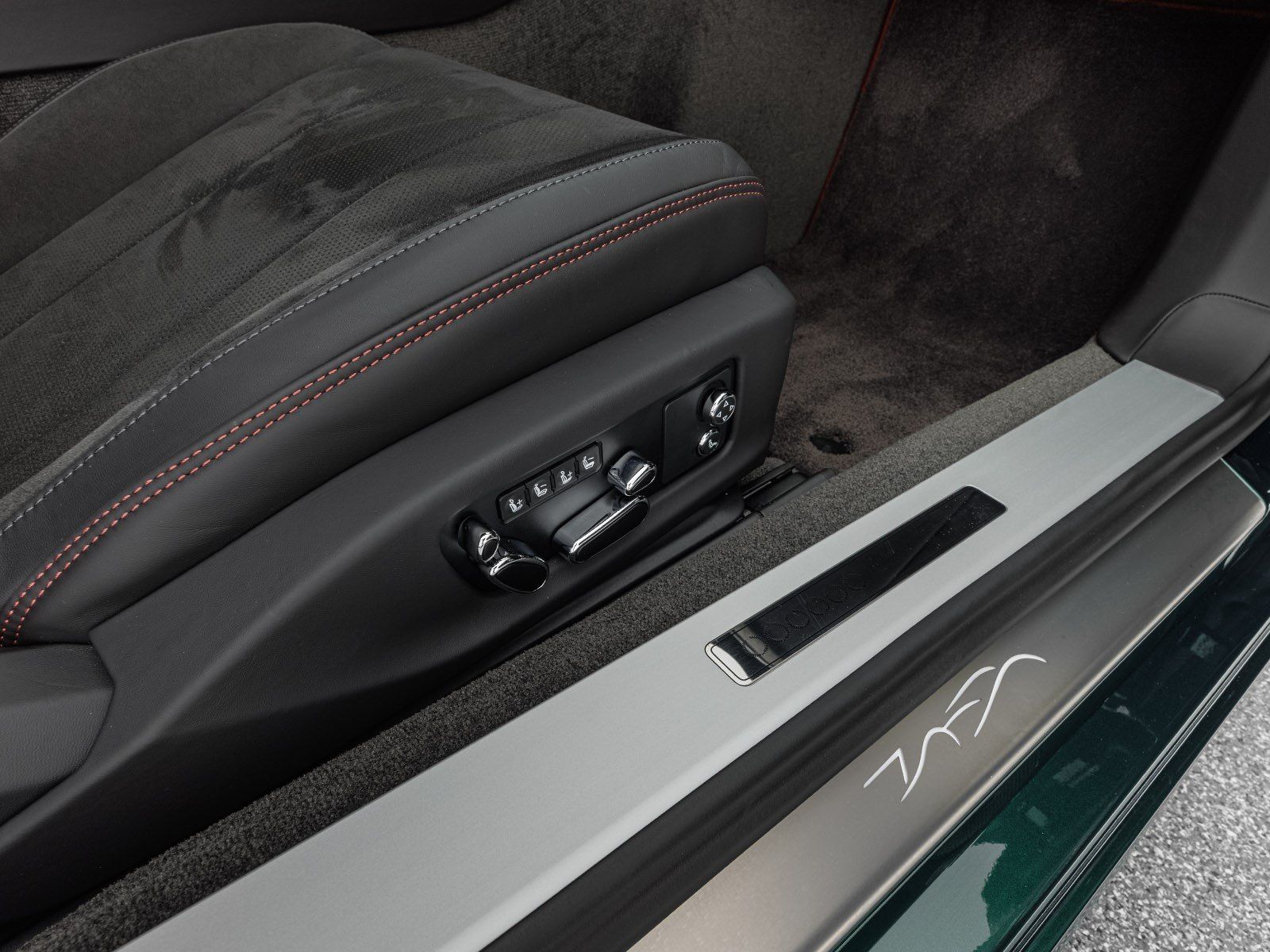 Bentley Continental GT Le Mans Edition / 1 von 48 Stk.