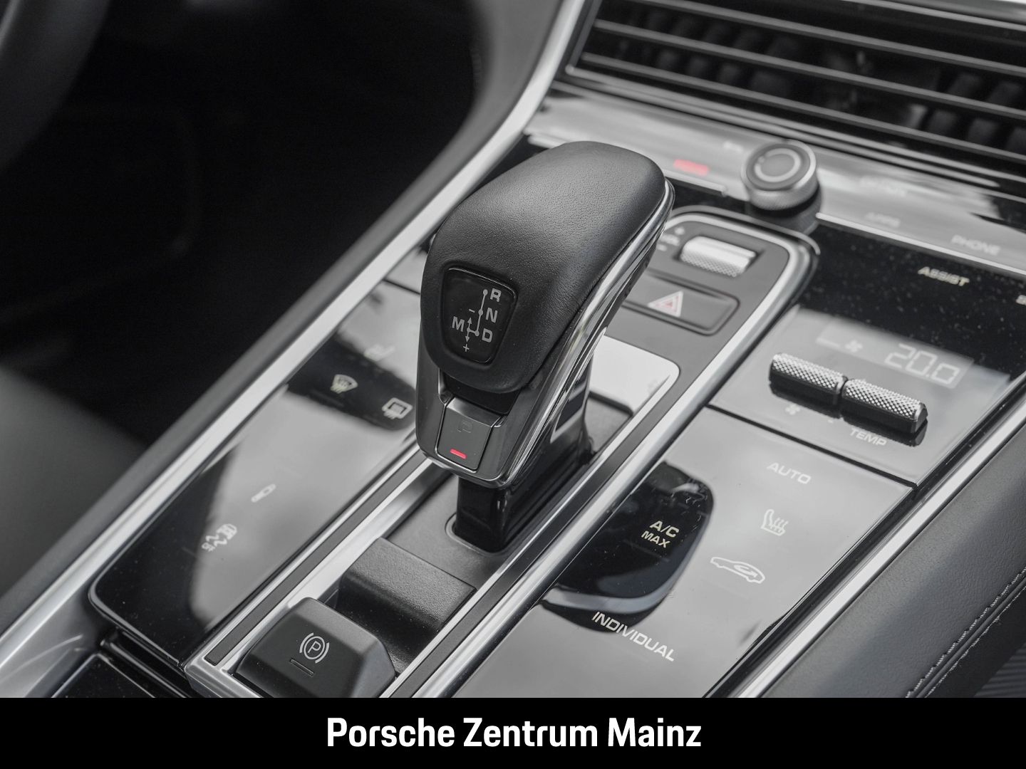 Porsche Panamera 4 E-Hybrid Sport Turismo 1.600km!