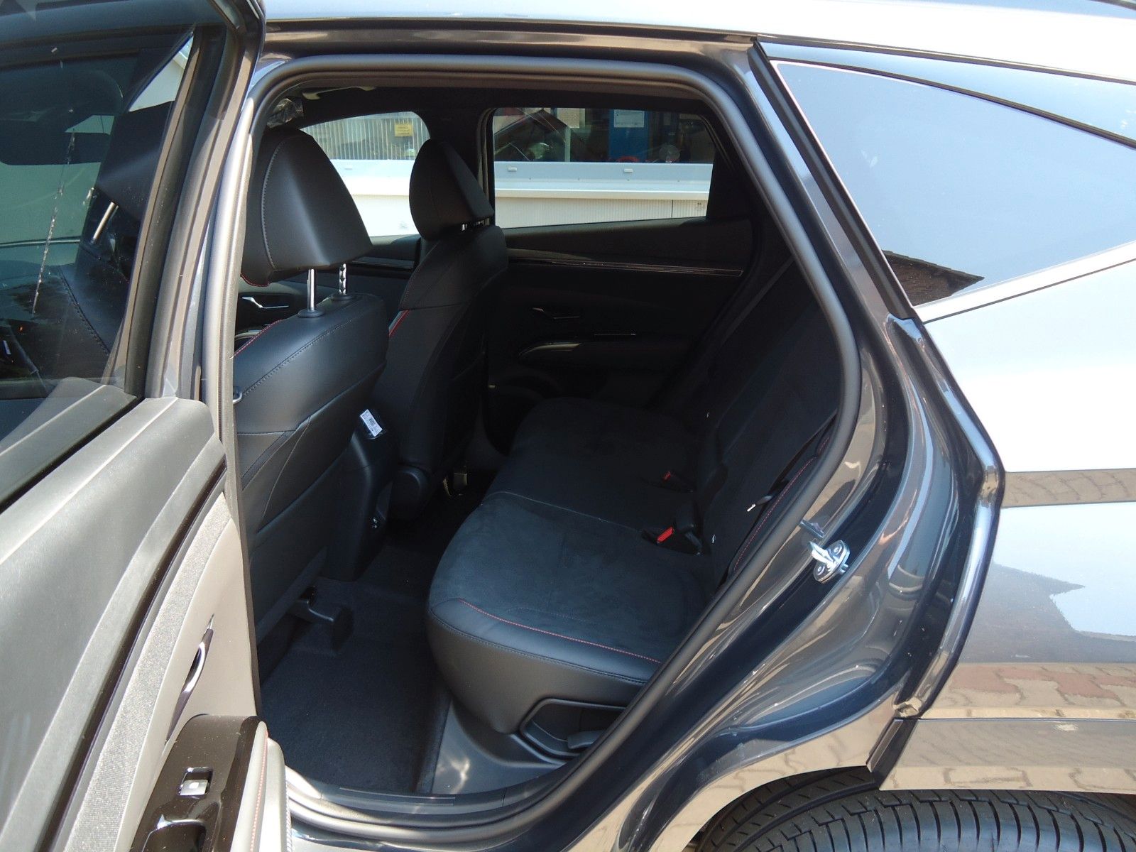Hyundai Tucson 1.6 T-GDI 48V N-Line - Samsaru's Car Outlet
