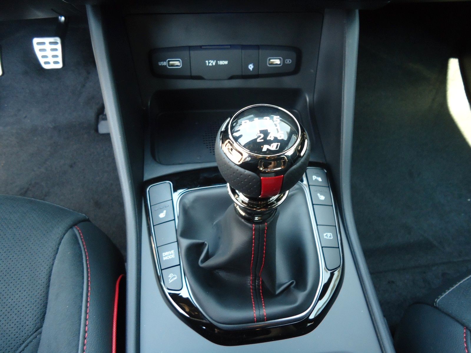 Hyundai Tucson 1.6 T-GDI 48V N-Line - Samsaru's Car Outlet