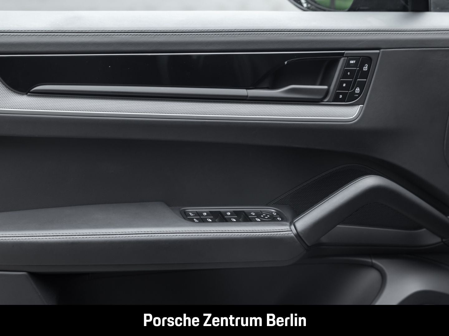Porsche Cayenne Sportabgasanlage BOSE LED-Matrix 21-Zoll