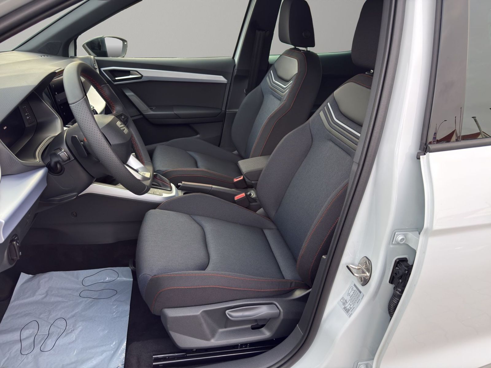 Seat Arona 1.5 TSI FR DSG +ACC+AHK+APP+Kamera+Navi