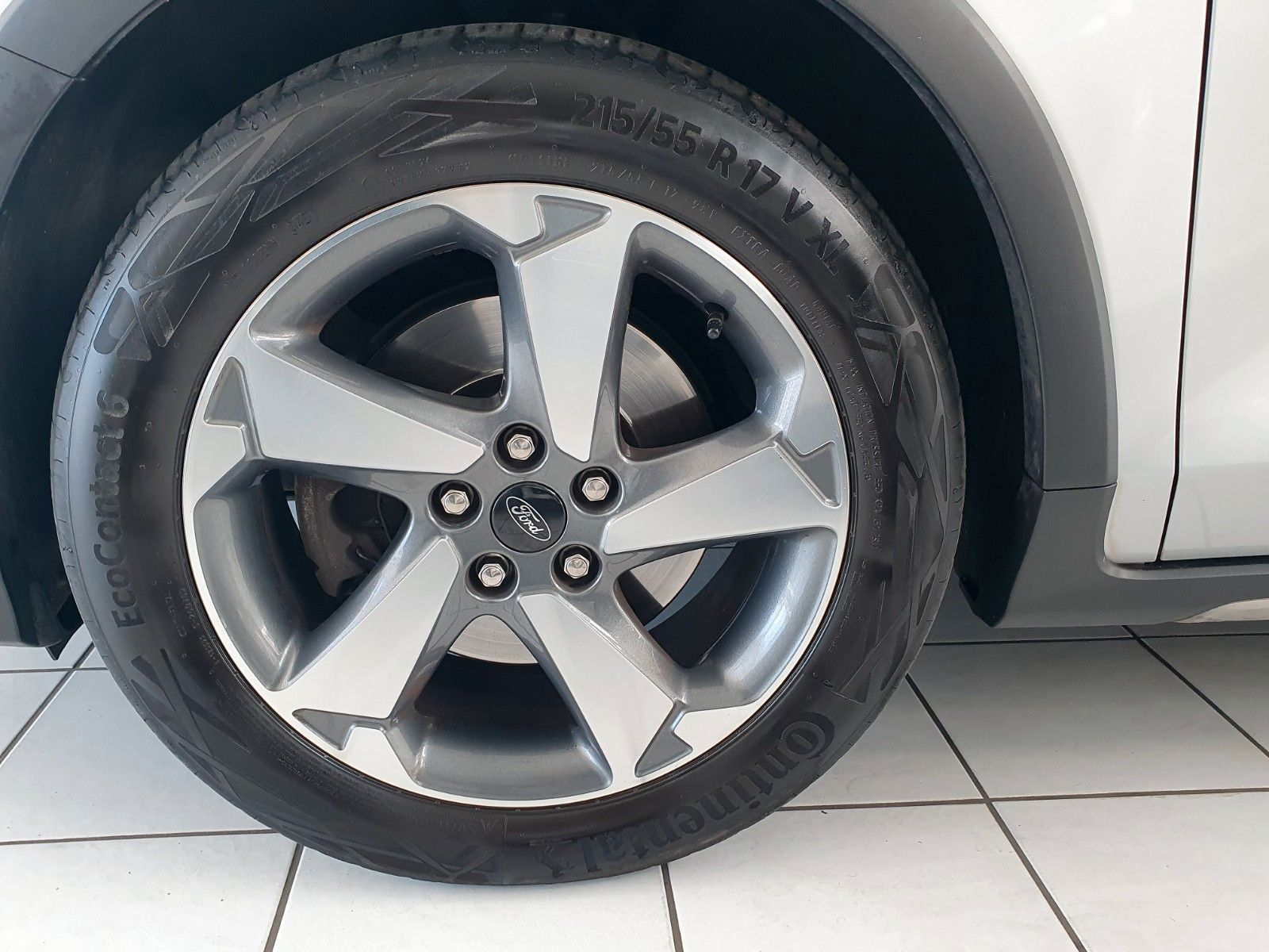 Ford Focus Turnier Active - Samsaru's Car Outlet