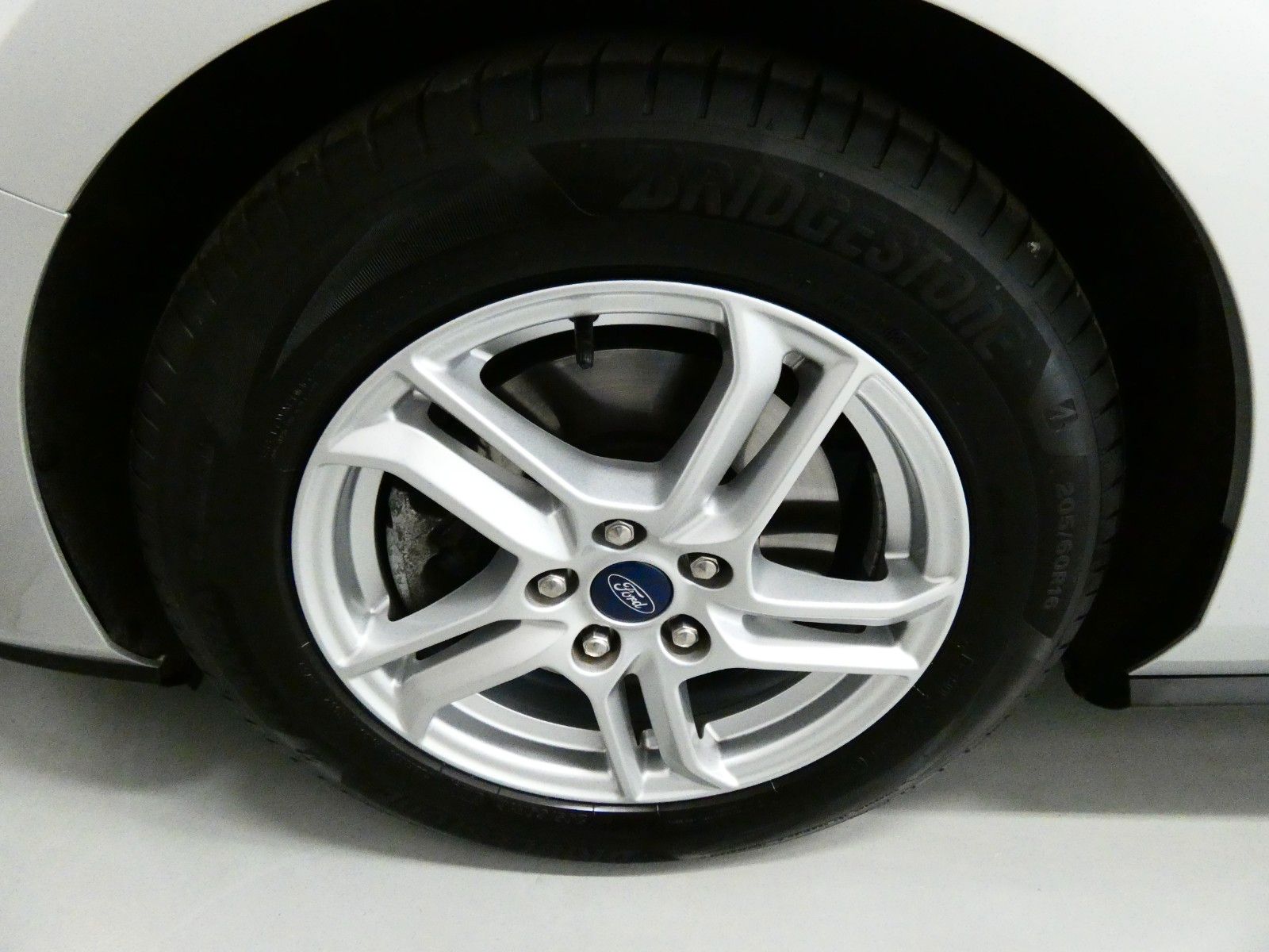 Ford Focus Turnier 2.0 - Samsaru's Car Outlet