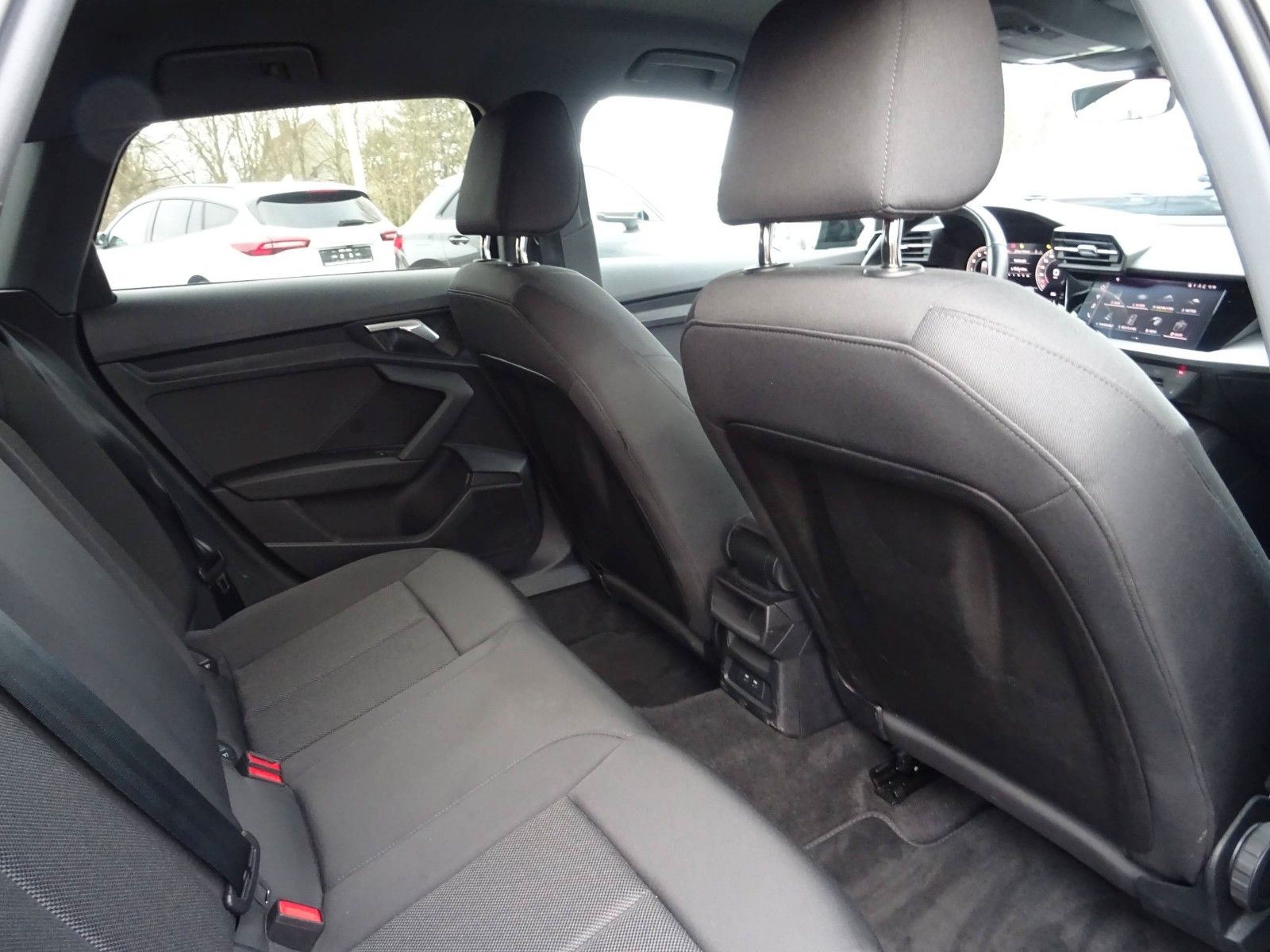 Audi A3 Sportback 30 TFSI S line Navi LED SHZ Virtual