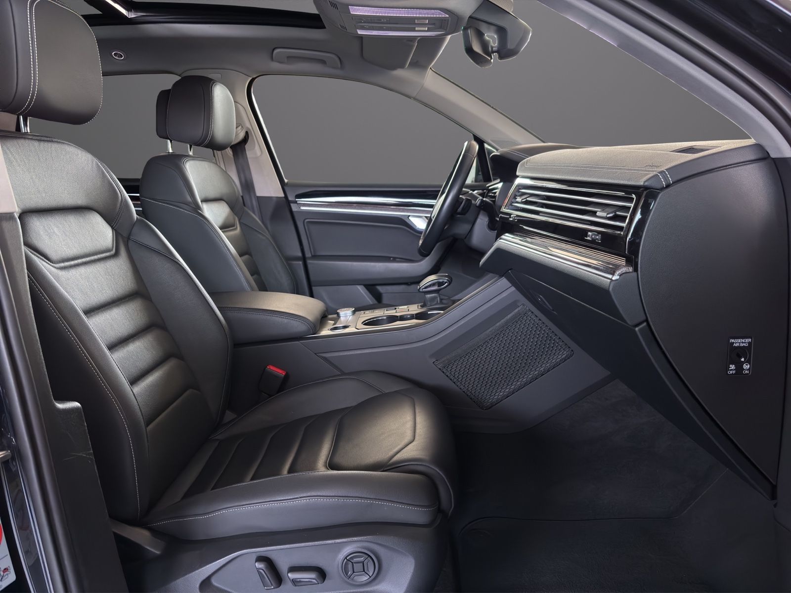 Volkswagen Touareg 3.0 TDI 4Motion - Samsaru's Car Outlet