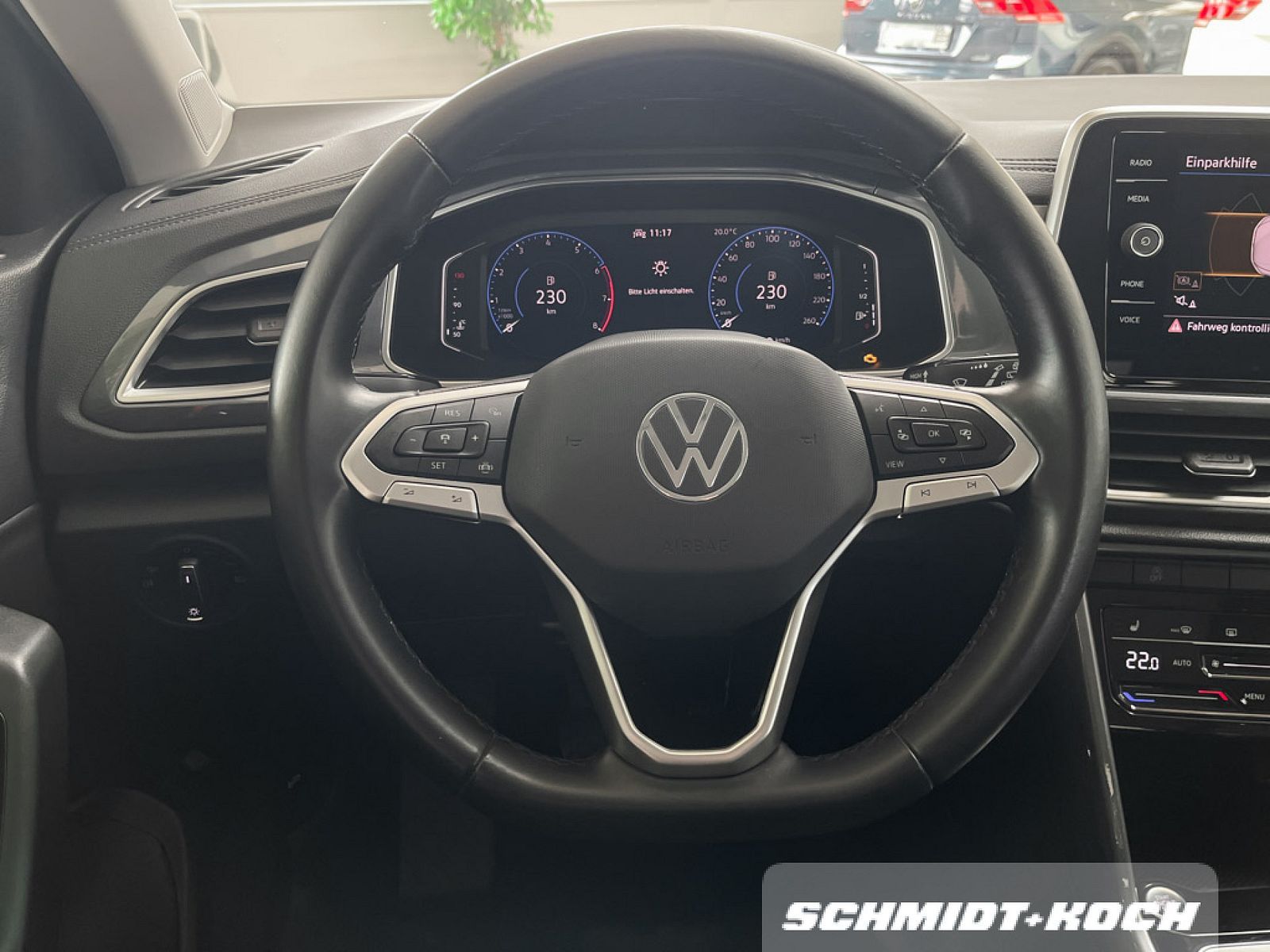 Volkswagen T-Roc 1.5 TSI Style - Samsaru's Car Outlet