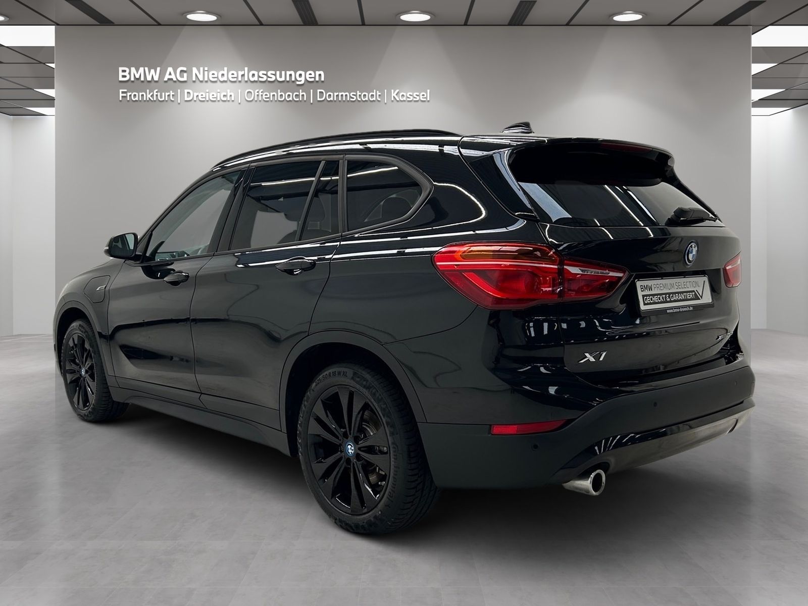 BMW X1 xDrive25e - Samsaru's Car Outlet