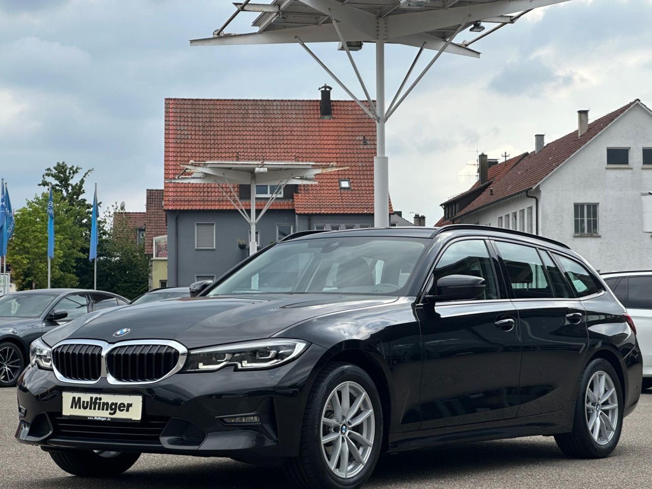 BMW 320d T. Sport - Samsaru's Car Outlet