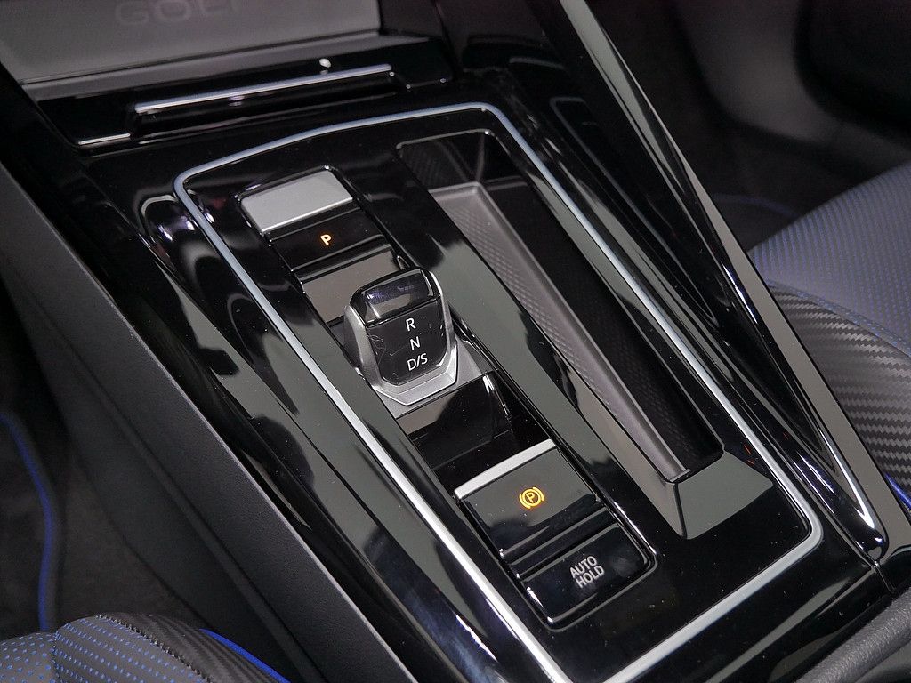 Volkswagen Golf R Black Edition 4Motion DSG PANO AHK MATRIX