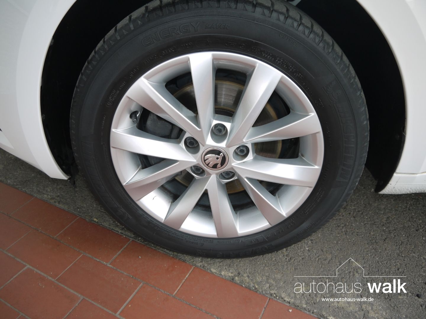 Skoda Octavia Combi 1.5 TSI DSG Style - Samsaru's Car Outlet