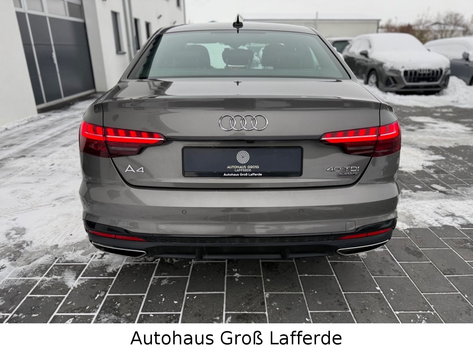 Audi A4 Lim. 40 TDI quattro S line RFK Navi SHZ 8 fac