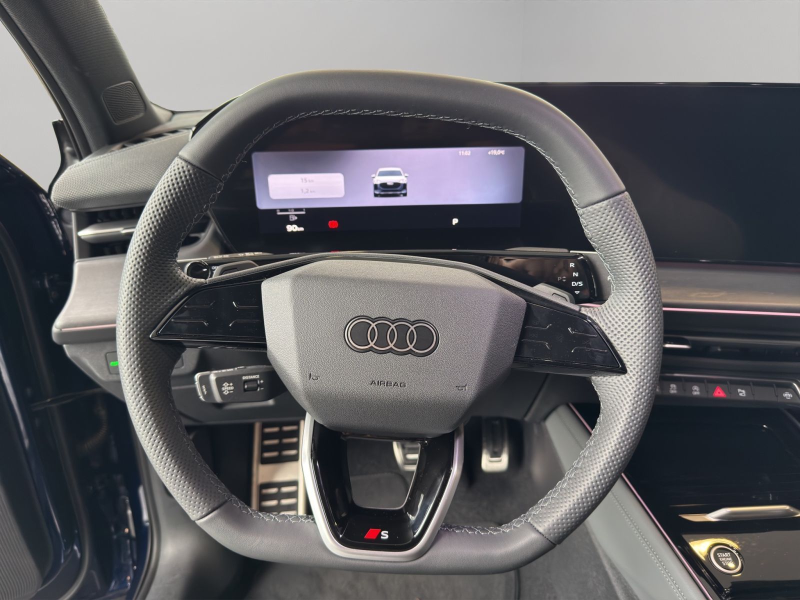 Audi Q3 SUV TFSI S line Matrix LED Navi  RÜ AHK 20"