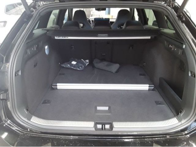 Volkswagen Passat Variant R-LINE SIGNATURE VOLL NP:82050EUR