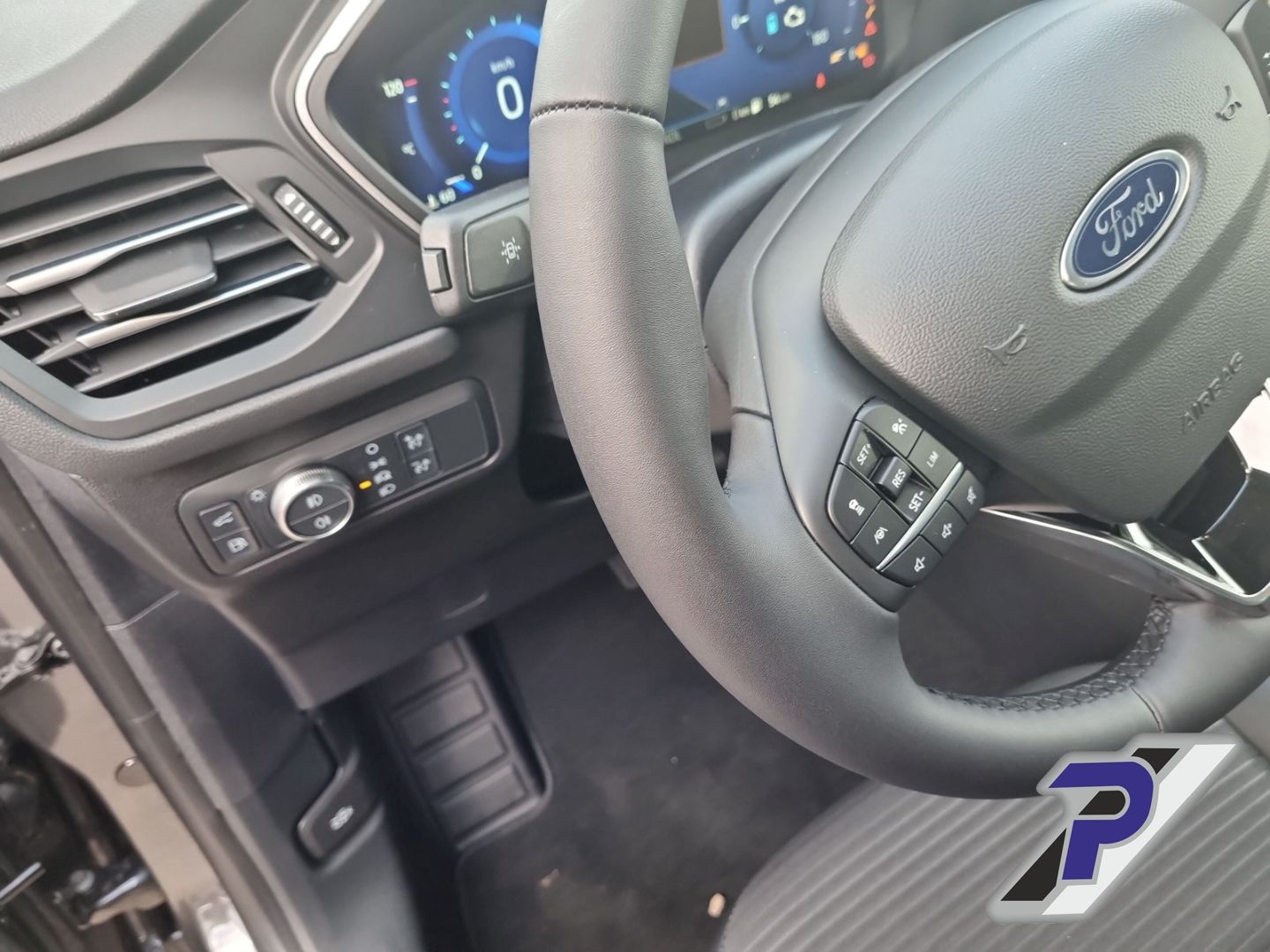 Ford Kuga Plug-In Hybrid Titanium X - Samsaru's Car Outlet