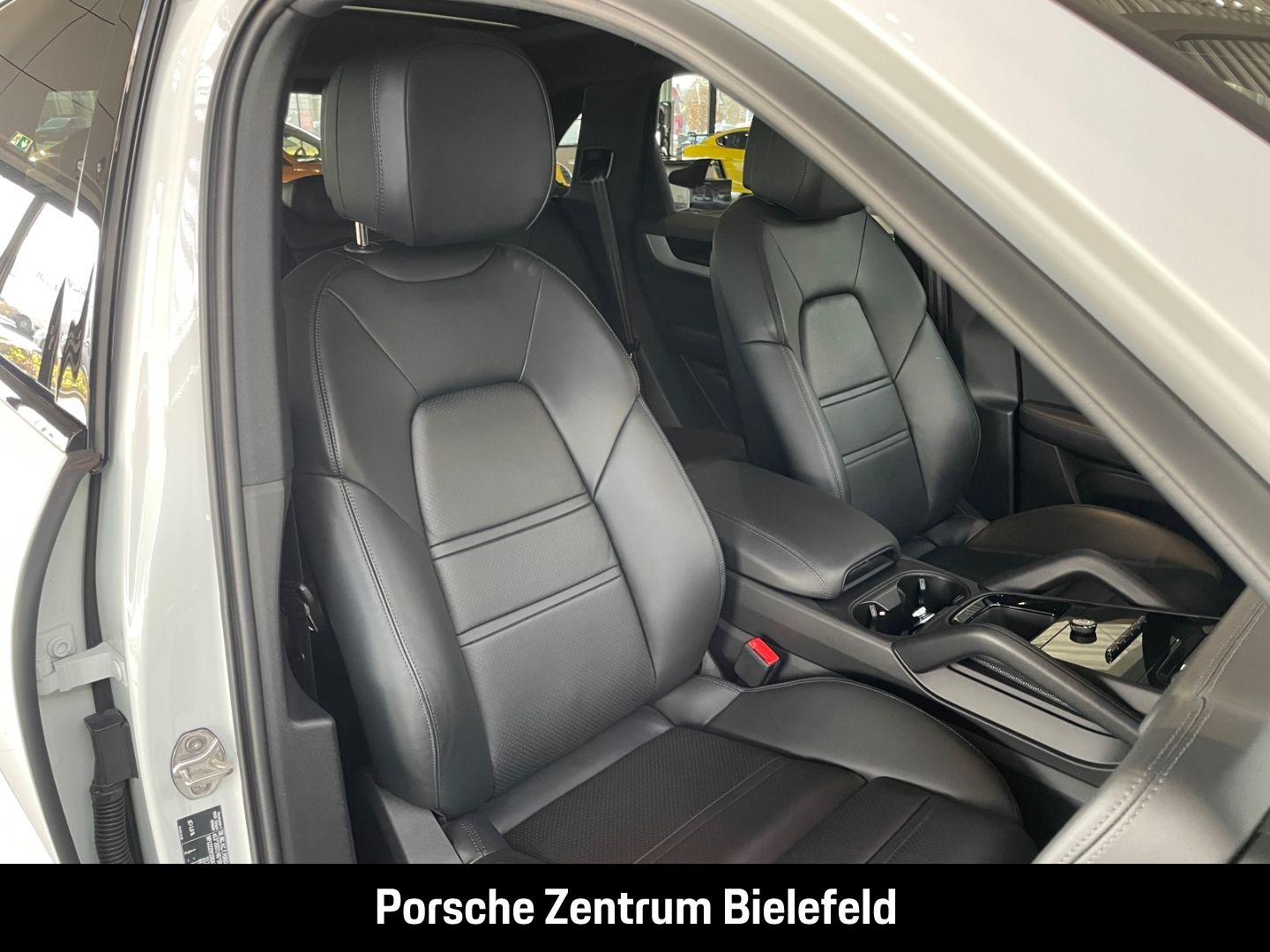 Porsche Cayenne E-Hybrid Panoramadach LED-Matrix BOSE