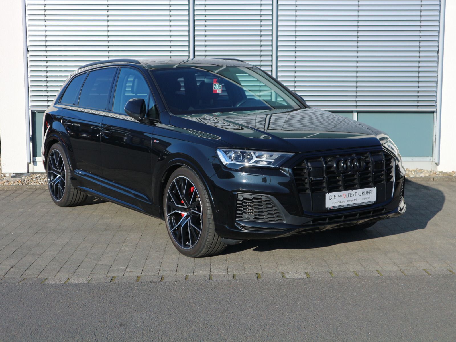 Audi Q7 S line 55 TFSI quattro 7-SITZER*AHK*PANO*STHZ
