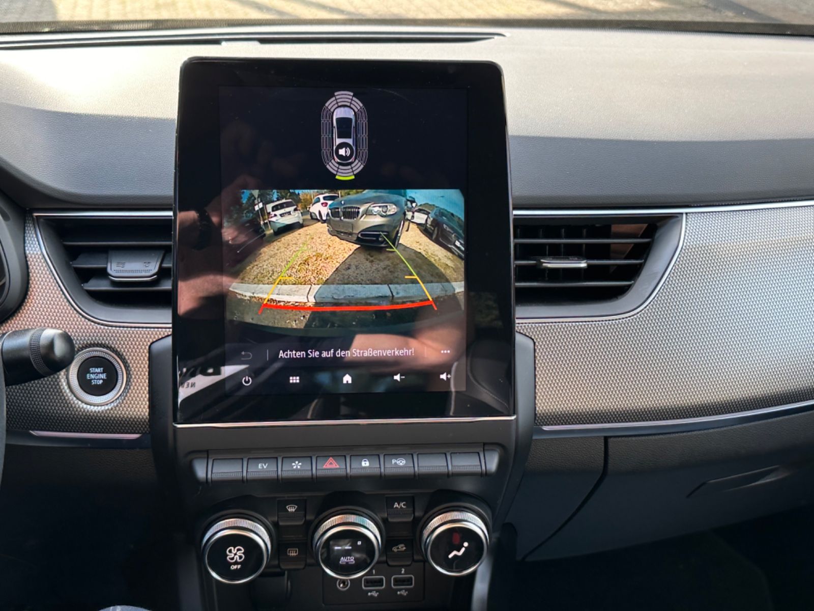 Renault Arkana E-Tech Intens - Samsaru's Car Outlet