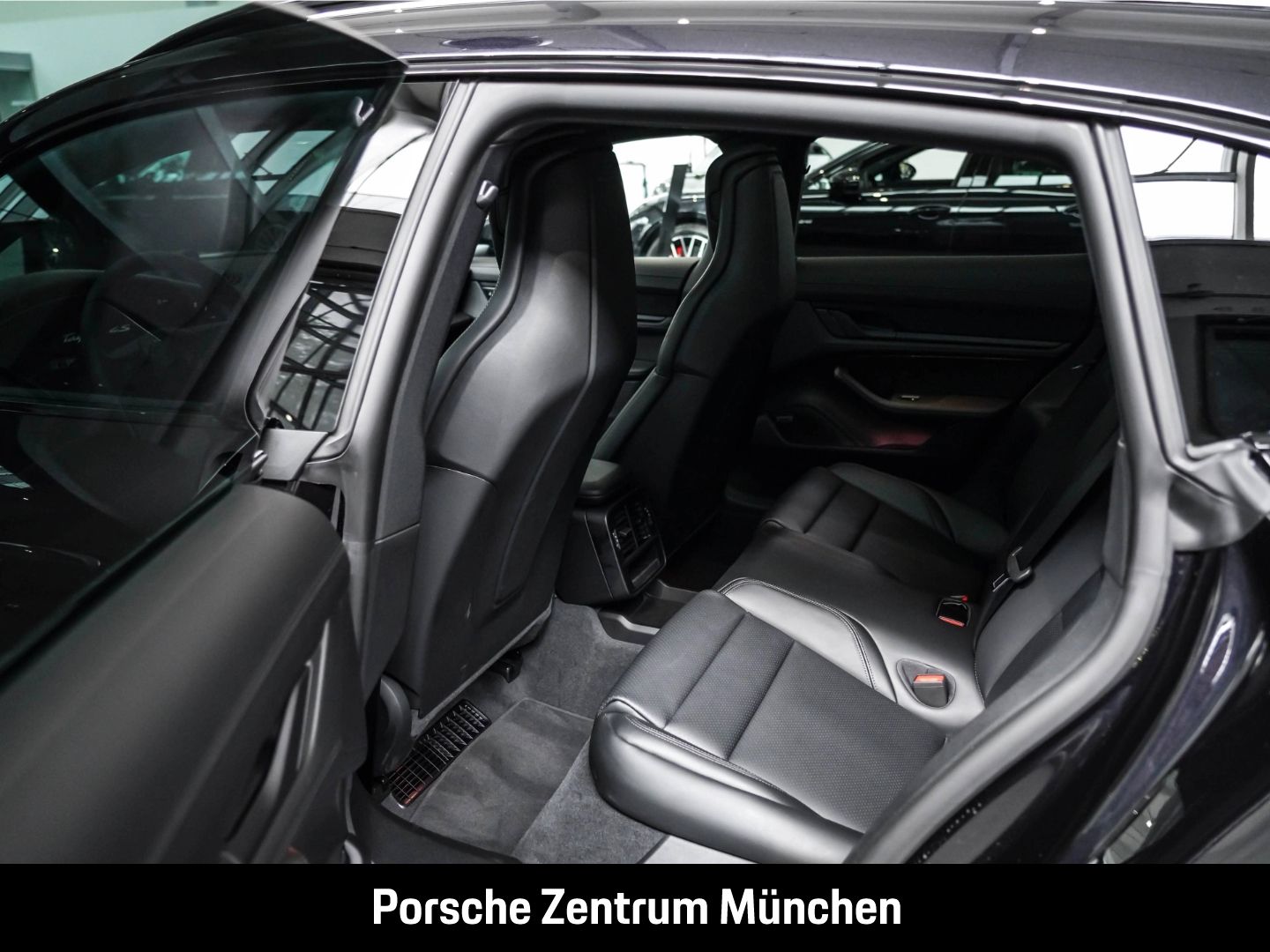 Porsche Taycan 4S Cross Turismo InnoDrive Surround-View
