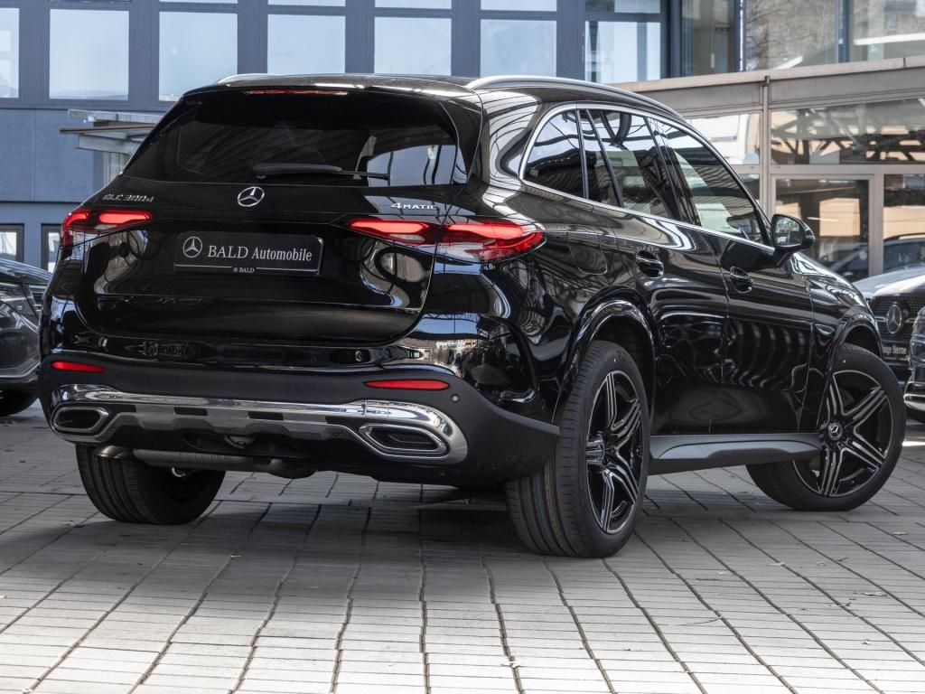 Mercedes-Benz GLC 300 d 4M AMG/Digital/Pano/AHK/360/Memory/20'