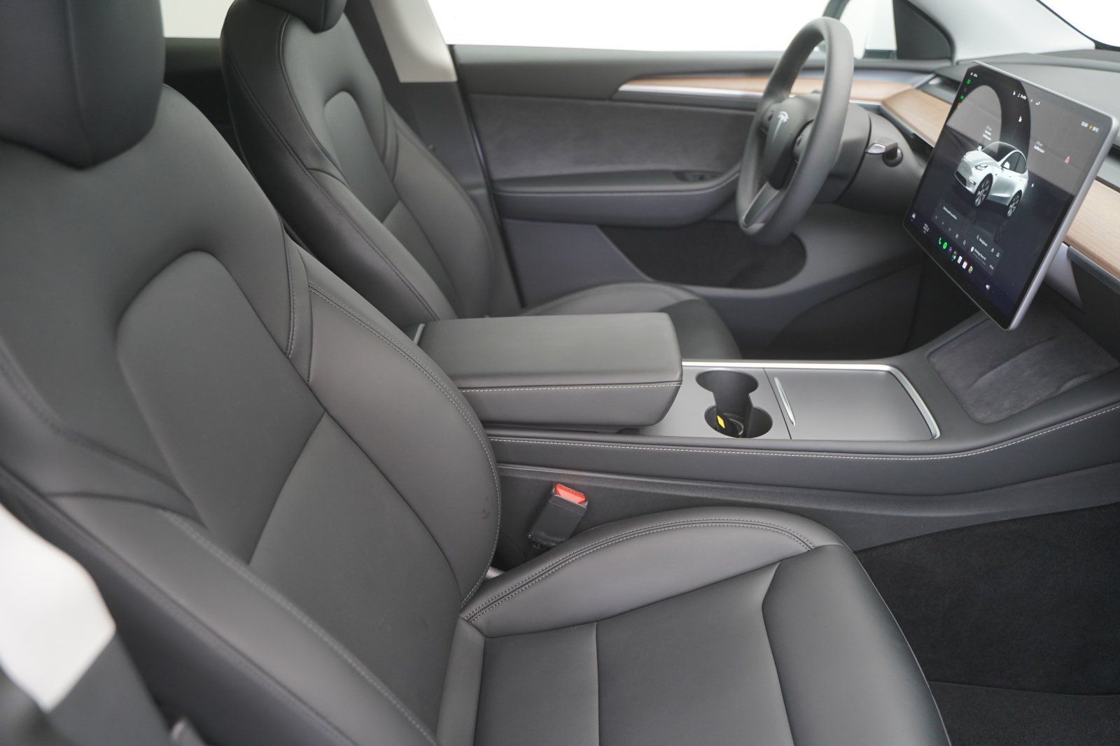 Tesla Model Y Standard Range RWD *1. Hand*unfallfrei*