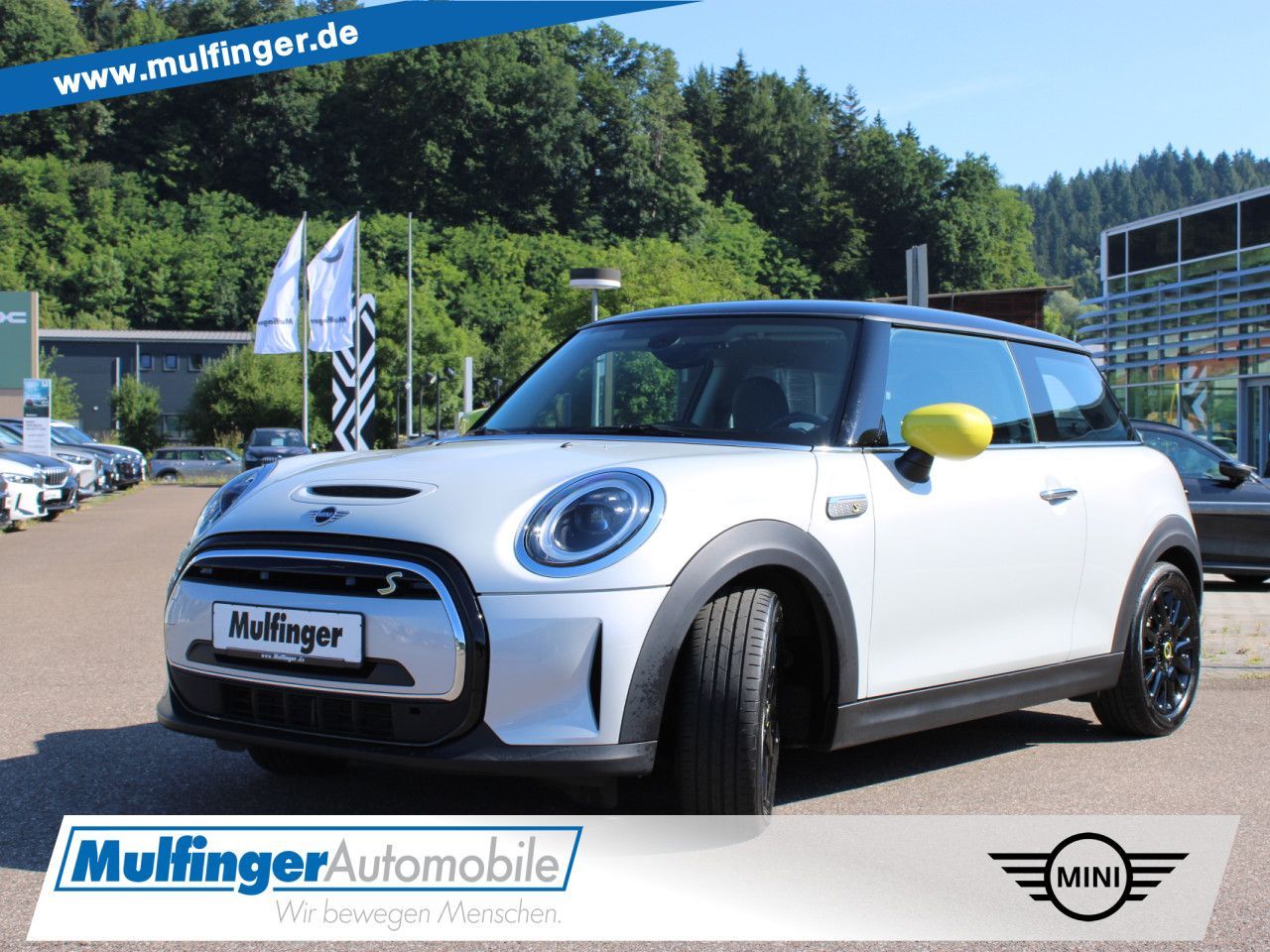 MINI Cooper SE Classic - Samsaru's Car Outlet
