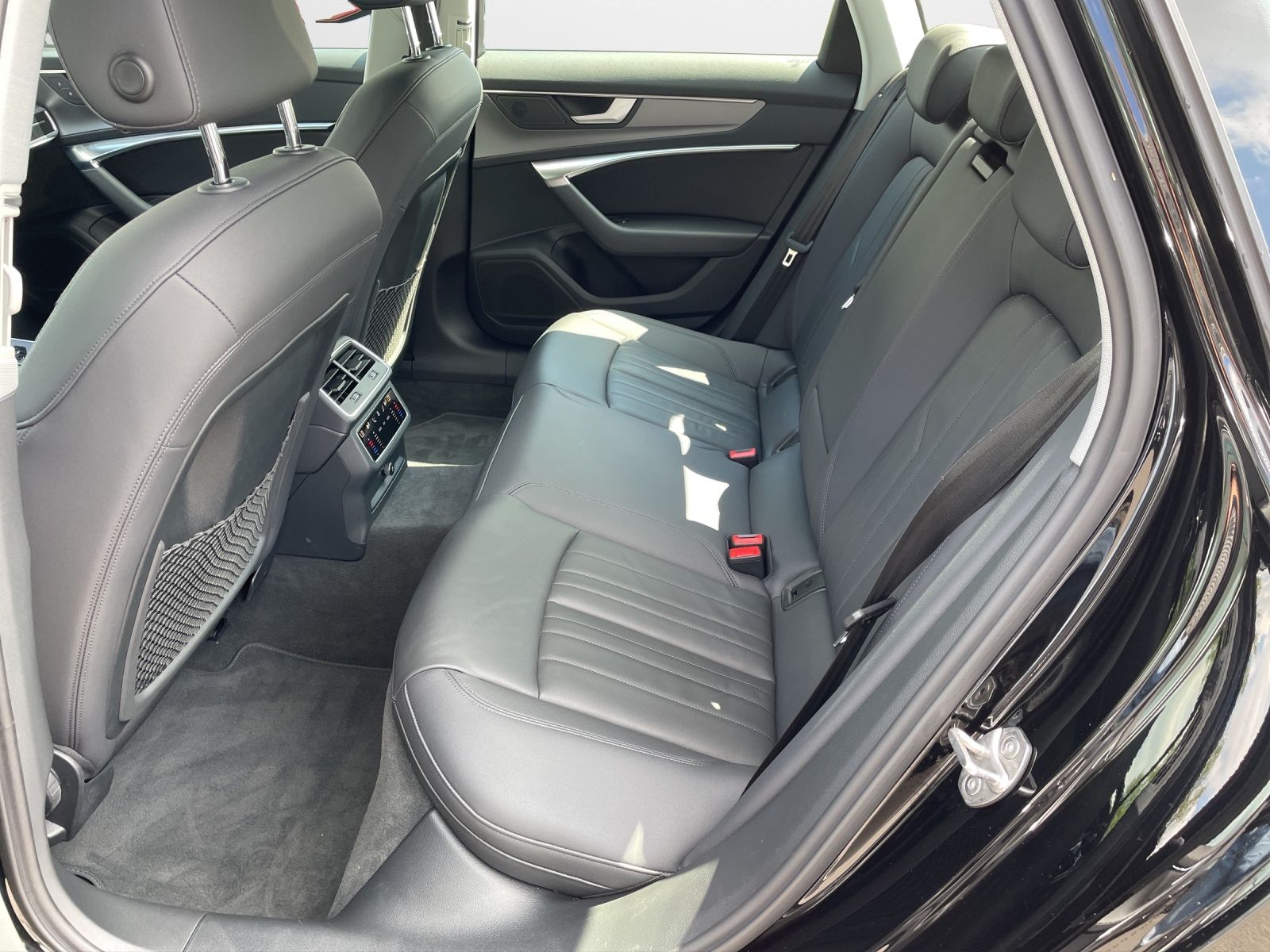 Audi A6 Limousine 50 TFSI e S tronic quattro - Samsaru's Car Outlet