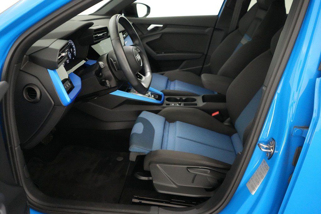 Audi A3 Sportb. 45 TFSIe S tronic S line LED GRA B&O