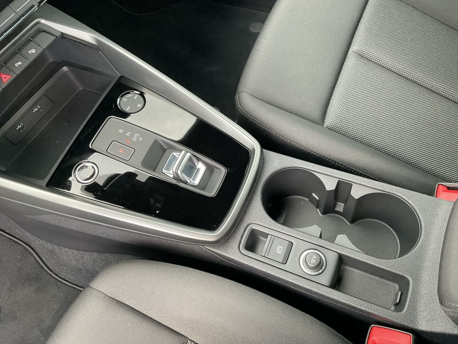 Audi A3 Sportback 40 TFSIe adv. *LED*Parkassistent*