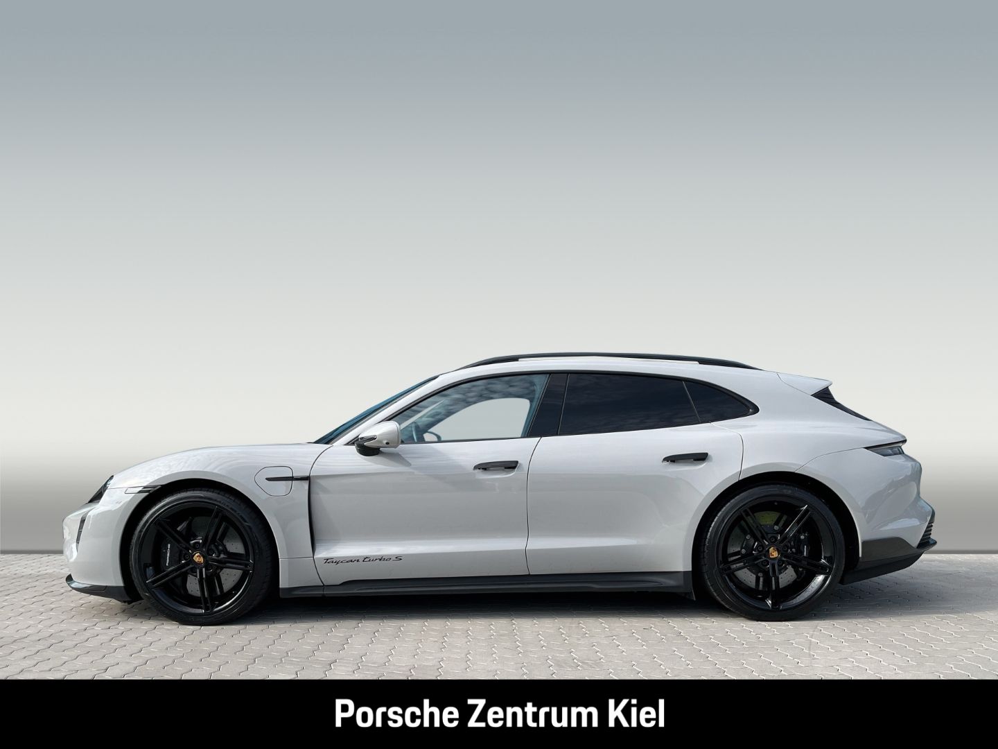Porsche Taycan Turbo S Sport Turismo Burmester Sunshine-