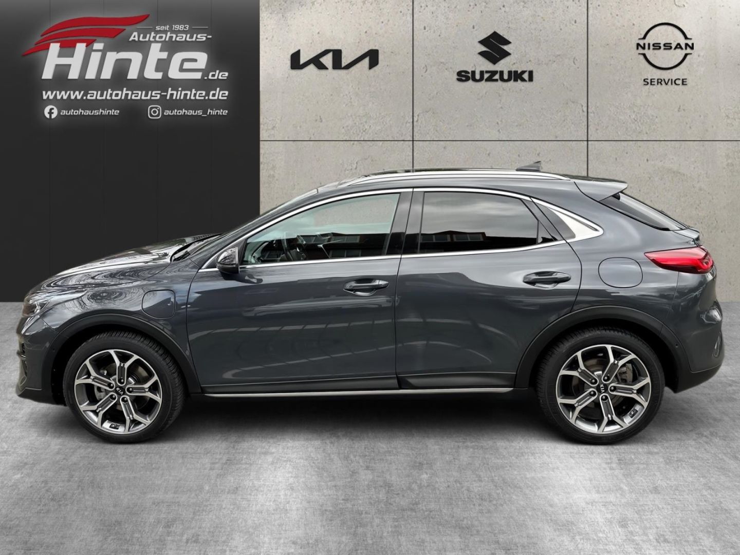 Kia XCeed PLATINUM Plug-in Hybrid - Samsaru's Car Outlet