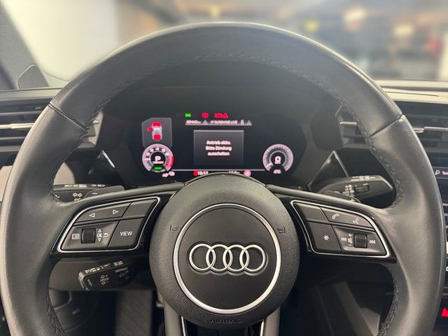 Audi A3 Sportback 40 TFSI e S line BUSINESSP RFK HUD