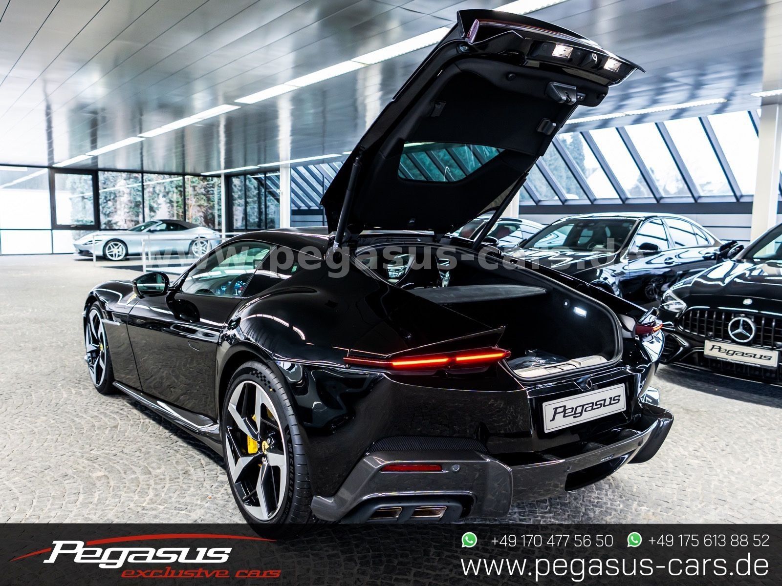 Ferrari 12 Cilindri CARBON*KAMERA*LIFT*PANORAMA*