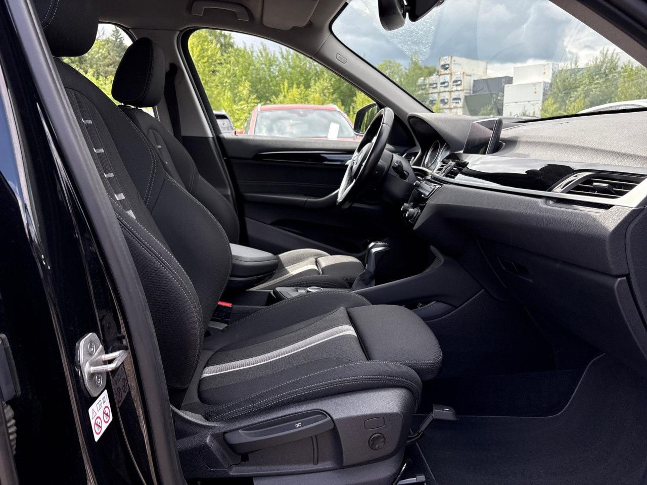 BMW X1 xDrive 25e - Samsaru's Car Outlet