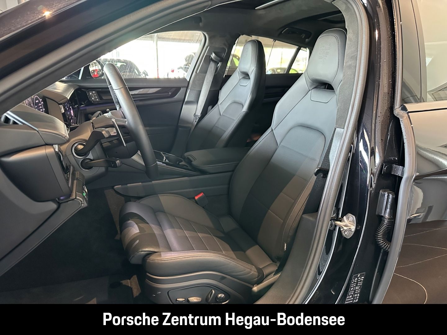 Porsche Panamera Turbo E-Hybrid/Active Ride/Sportabgasan