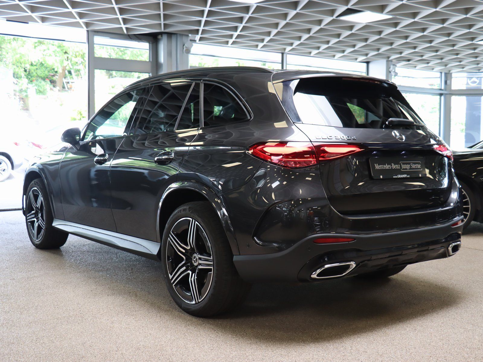 Mercedes-Benz GLC 300d 4M AMG PremiumPlus/AHK/Fahrassi/HAL/HUD
